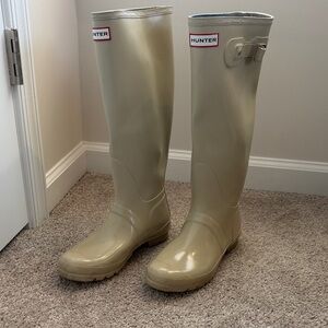 Hunter Classic Tan Rain Boots